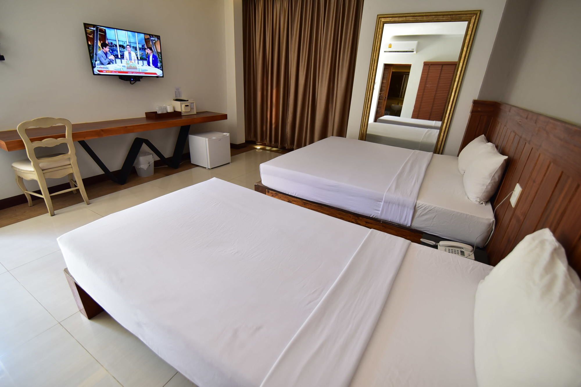 Fantasy Resort Nakhon Sawan Esterno foto