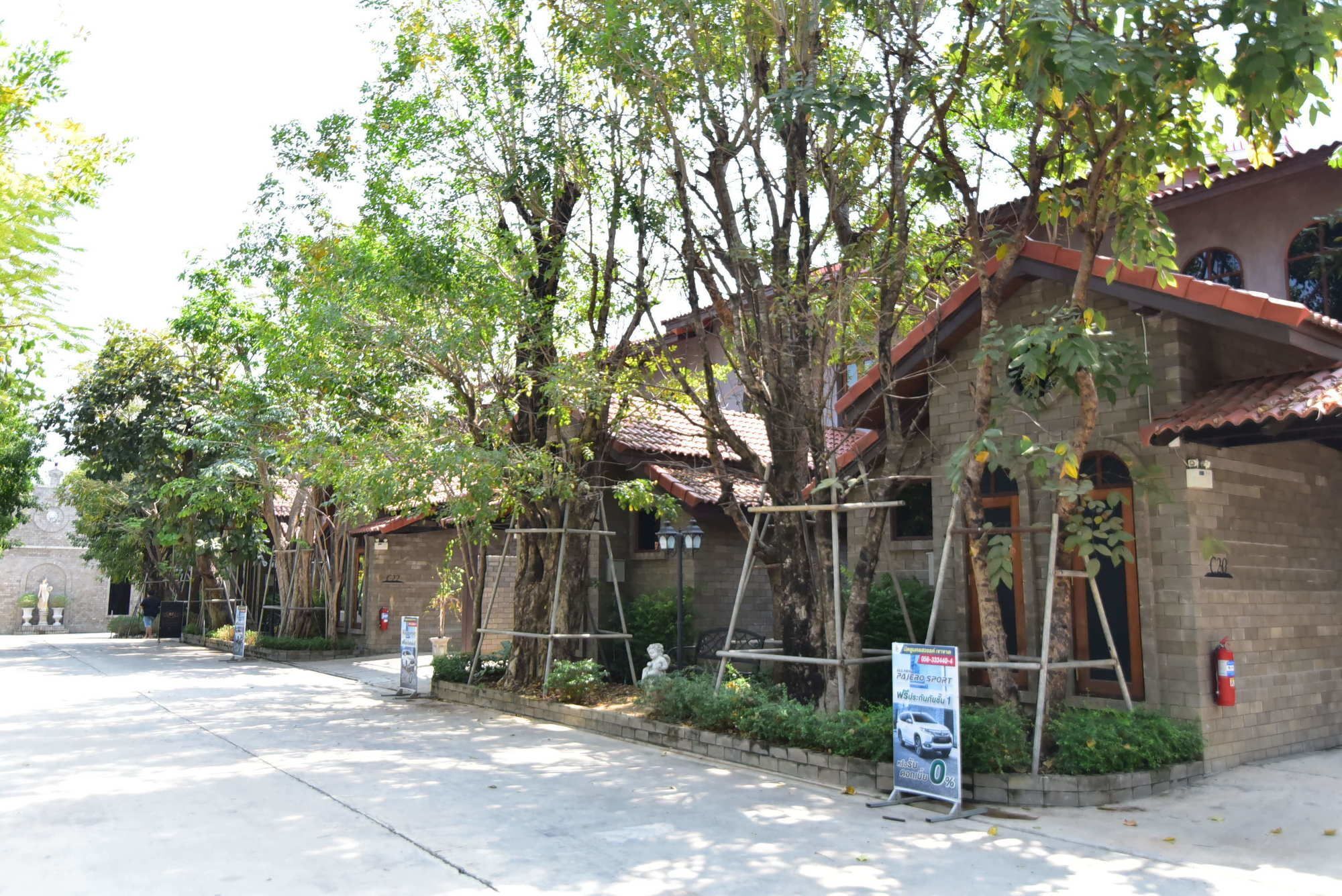 Fantasy Resort Nakhon Sawan Esterno foto